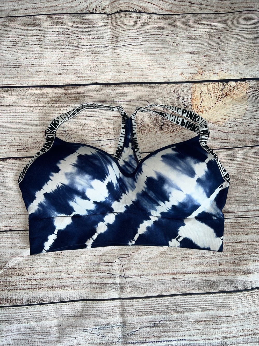 PINK Victoria's Secret Wireless Sports Bra